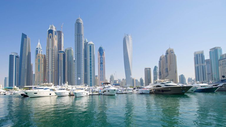 Unveiling Dubai’s Treasures: Exploring Through Guided Tours
